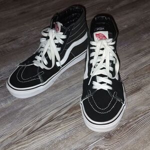 Vans Sk8 Hi-tops Black White Skater W 7 M 5.5 Excellent condition
